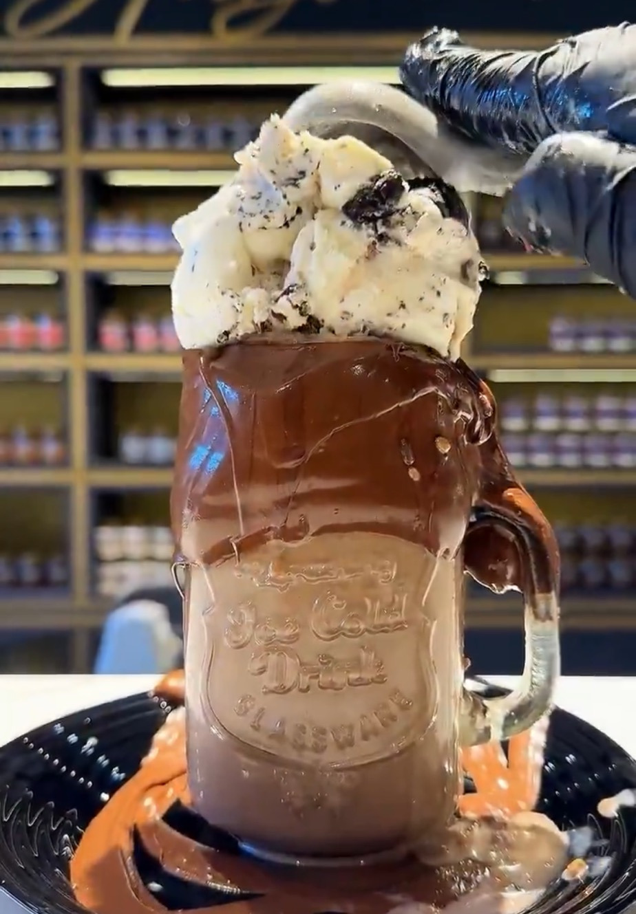 나는-이거-앉은-자리에서-다-먹을-수-있다-vs-없다-2-이미지