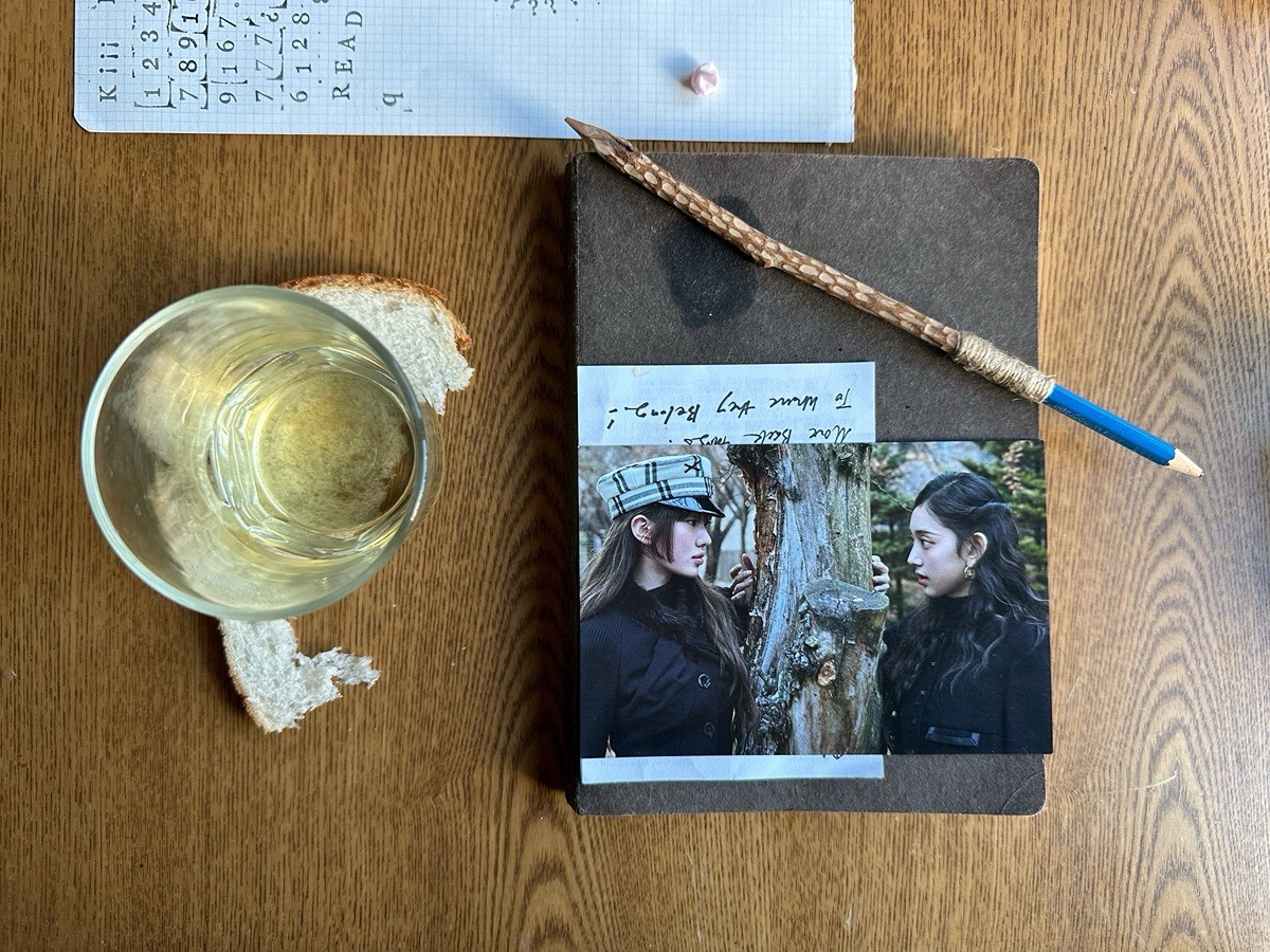 오늘-깜짝-공개돼서-팬들-다-깜짝-놀란-키키-컨셉포토....jpg-15-이미지