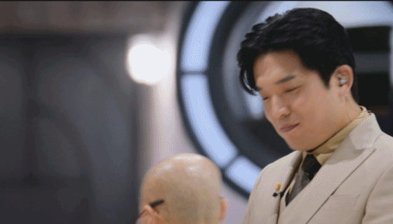 흑백ㅅㅍ)-여기서-안성재-최애는?.gif-1-이미지