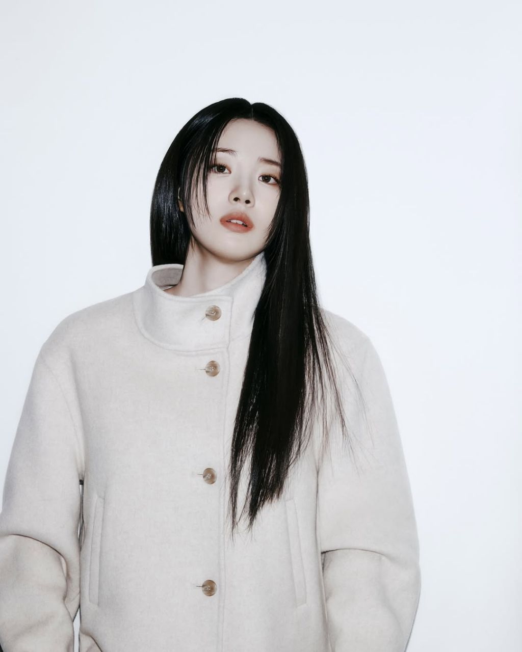 피부가-엄청-하얗다는-배우-신시아-18-이미지