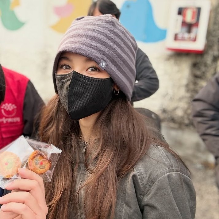 연탄봉사하면서-수제쿠키-나눠줬다는-다니엘-0-이미지