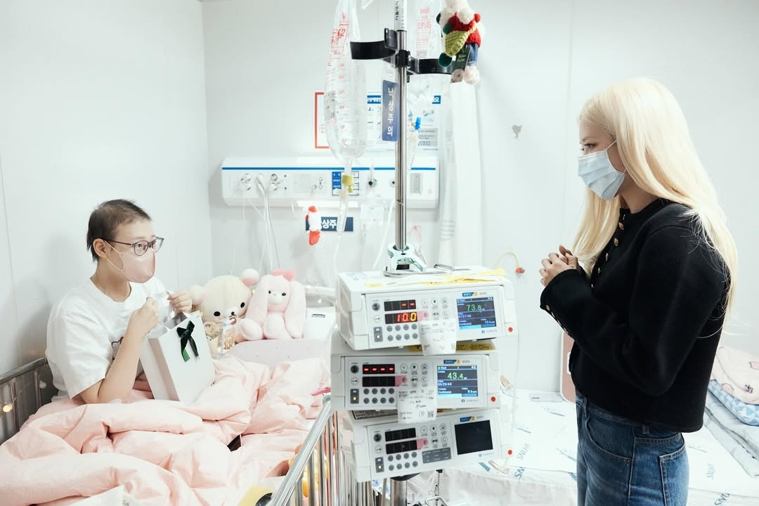 크리스마스에-서울대학교-어린이병원에-다녀온-로제.jpg-10-이미지