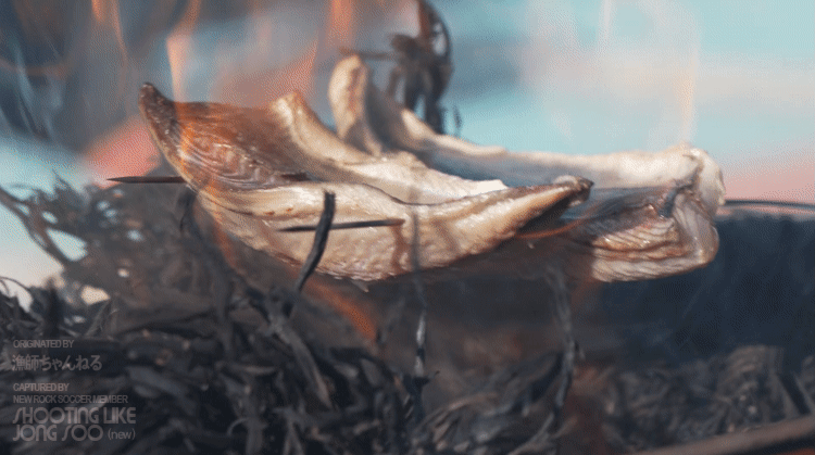 배-위에서-다타끼-만들어-먹는-일본-어부.gif-2-이미지