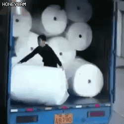 정전기가-위험한-이유.gif-1-이미지