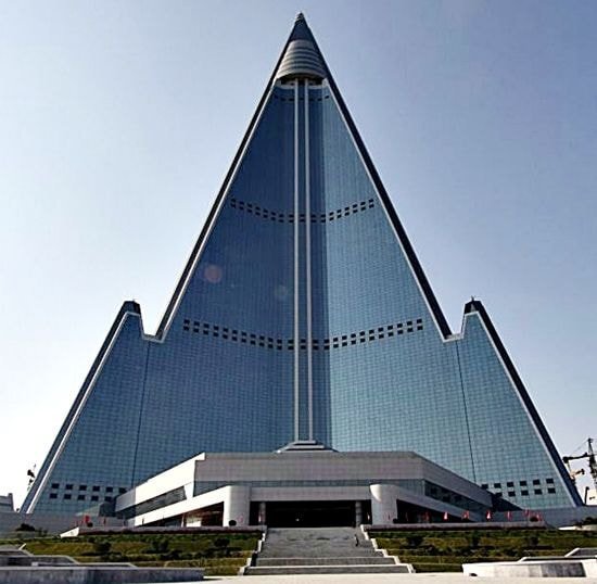 기네스북에-등재된-북한의-빛나는-초고층-건축물-0-이미지