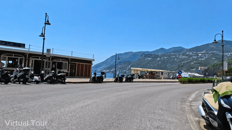 아말피-해안을-달리는-오토바이-시점.gif-8-이미지