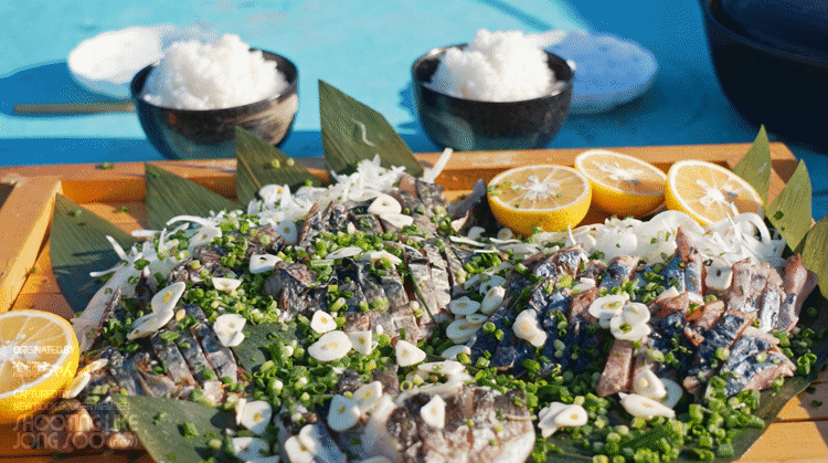 배-위에서-다타끼-만들어-먹는-일본-어부.gif-9-이미지