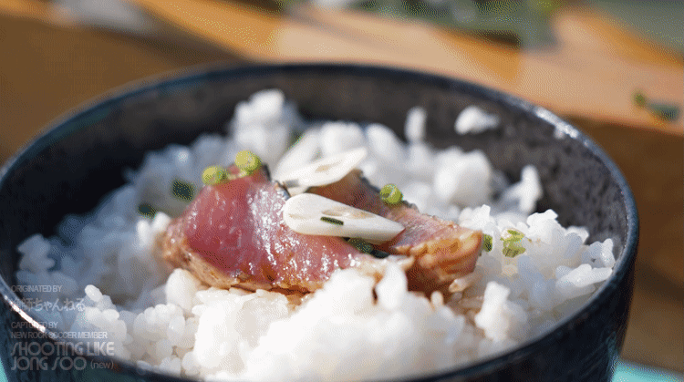 배-위에서-다타끼-만들어-먹는-일본-어부.gif-14-이미지