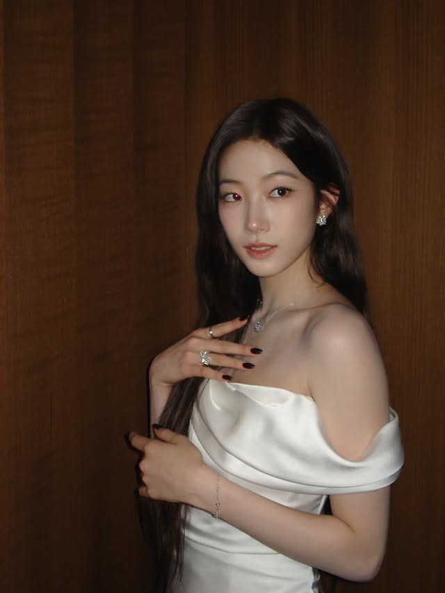 르세라핌-카즈하-0-이미지