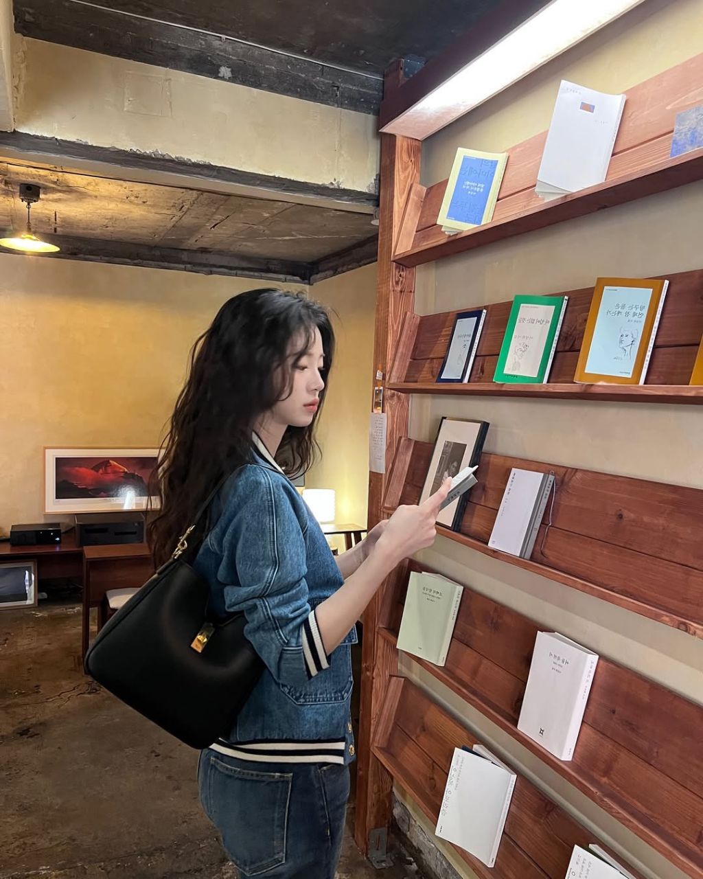 피부가-엄청-하얗다는-배우-신시아-31-이미지