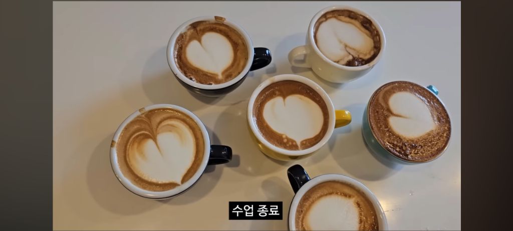 히키에서-알바N번-짤려도보고-카페알바-잘해보려고-내돈내산-라떼아트-배우러갔다가-본사에-초대받은-유투버-9-이미지