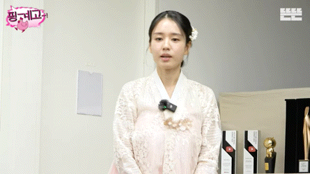 새해-기념-러블리-안은진-댄스-모음.gif-1-이미지