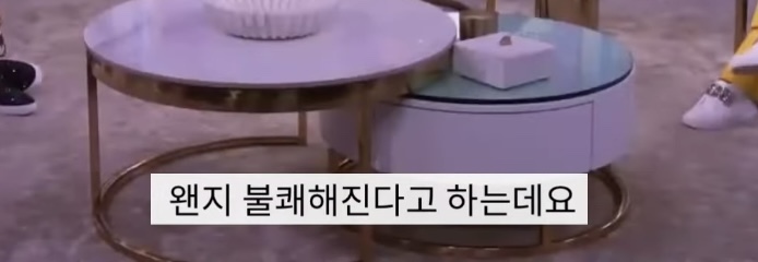 집에서-신발-벗는-문화가-자리잡으면서-충돌중이라는-미국-9-이미지