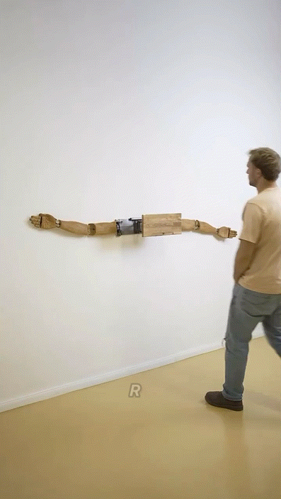 위로가-필요할때-허그머신.gif-1-이미지