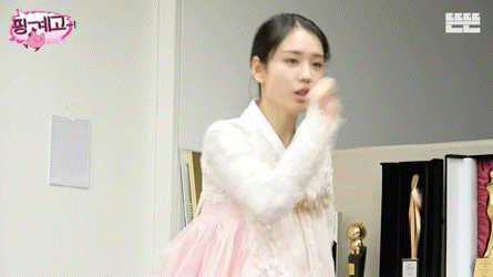 새해-기념-러블리-안은진-댄스-모음.gif-10-이미지