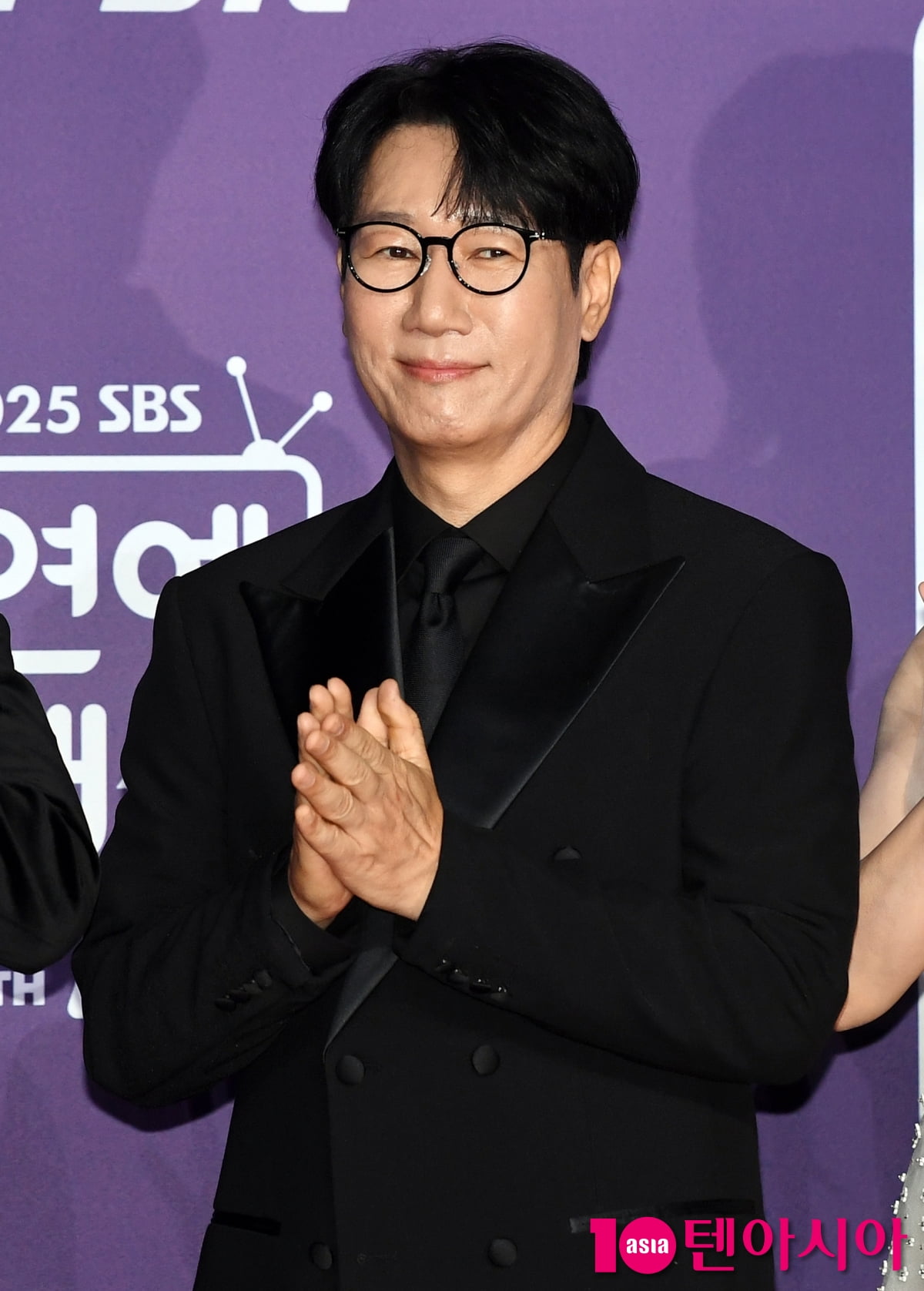 한국나이로-올해-환갑-된-연예인들.jpg-6-이미지