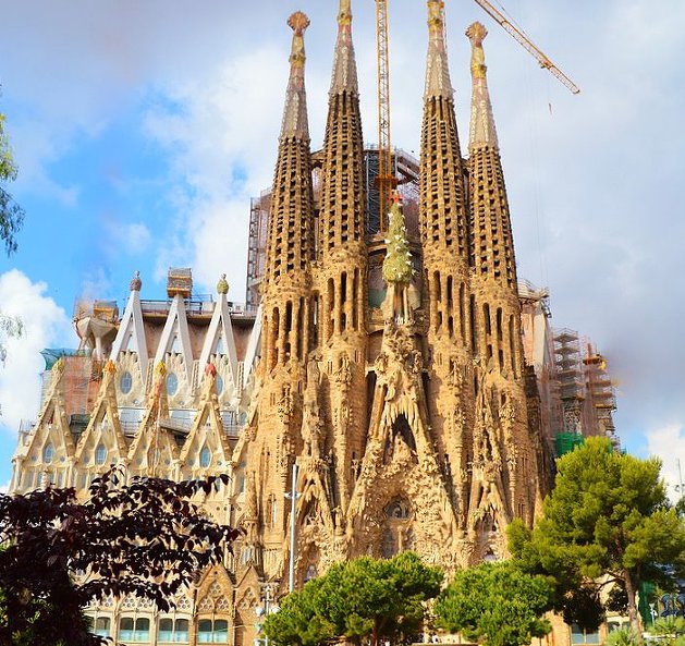 바르셀로나라는-도시를-먹여살리고-있는-인물-1-이미지