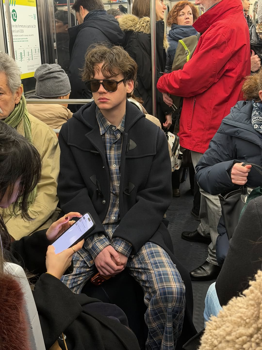 일부러-할아버지처럼-옷입는-걸로-유명해진-2001년생-14-이미지