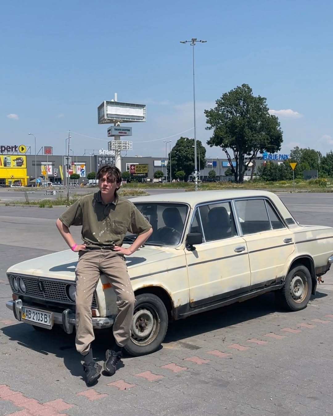 일부러-할아버지처럼-옷입는-걸로-유명해진-2001년생-16-이미지