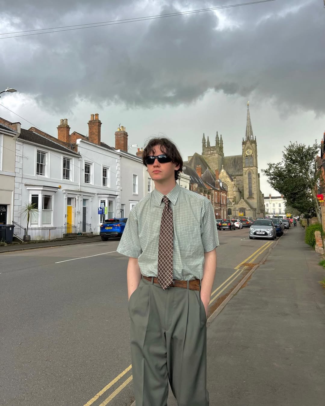 일부러-할아버지처럼-옷입는-걸로-유명해진-2001년생-1-이미지