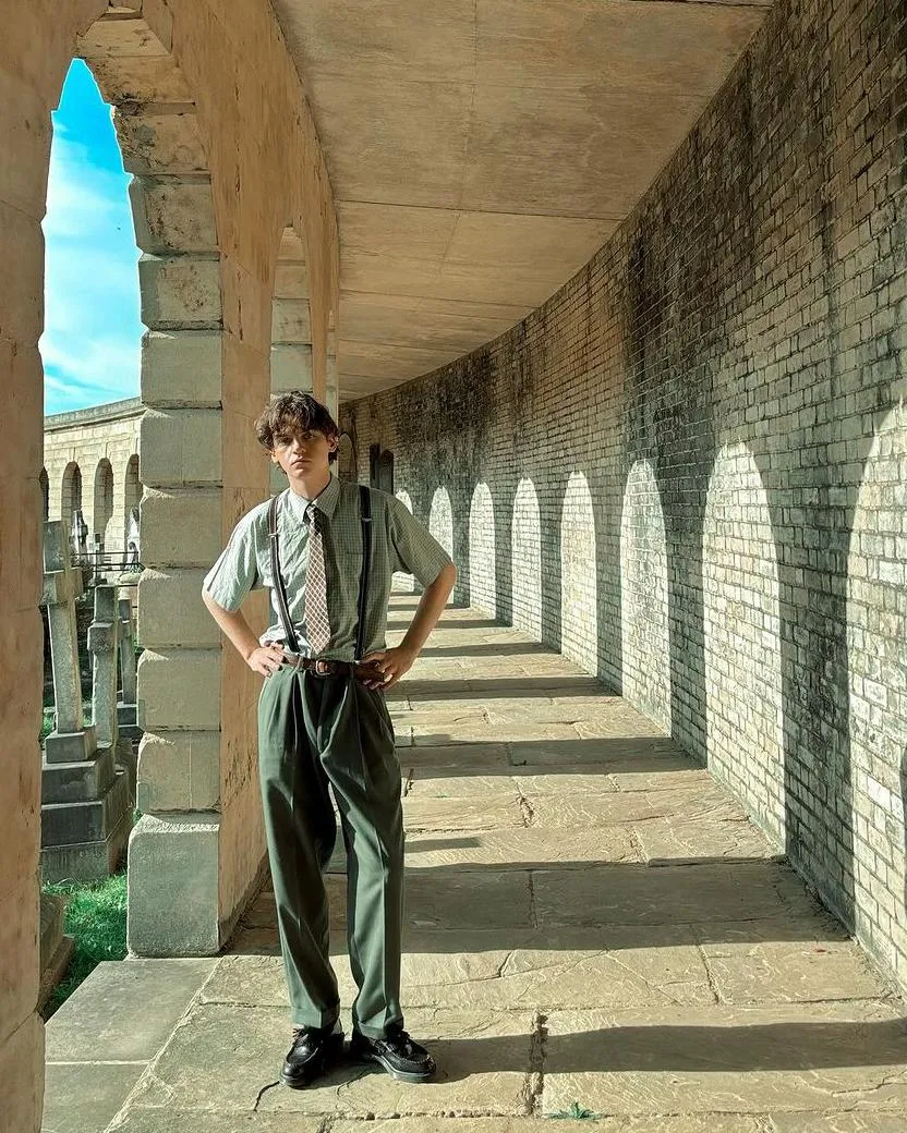 일부러-할아버지처럼-옷입는-걸로-유명해진-2001년생-0-이미지