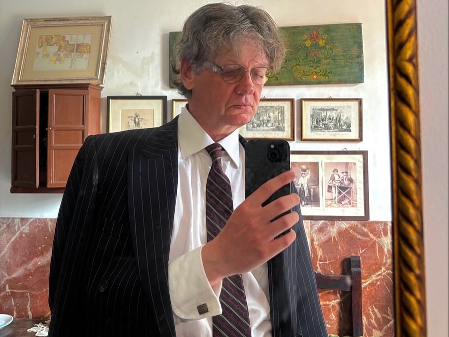 일부러-할아버지처럼-옷입는-걸로-유명해진-2001년생-20-이미지