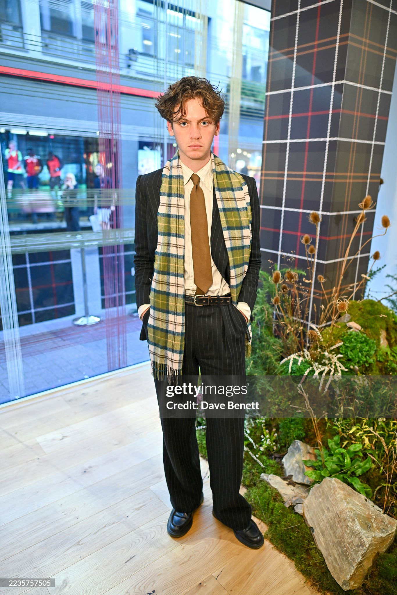 일부러-할아버지처럼-옷입는-걸로-유명해진-2001년생-9-이미지