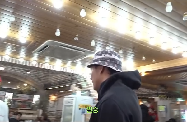 사회에서-해병대-놀이하는거-이해한다-vs-못한다-1-이미지