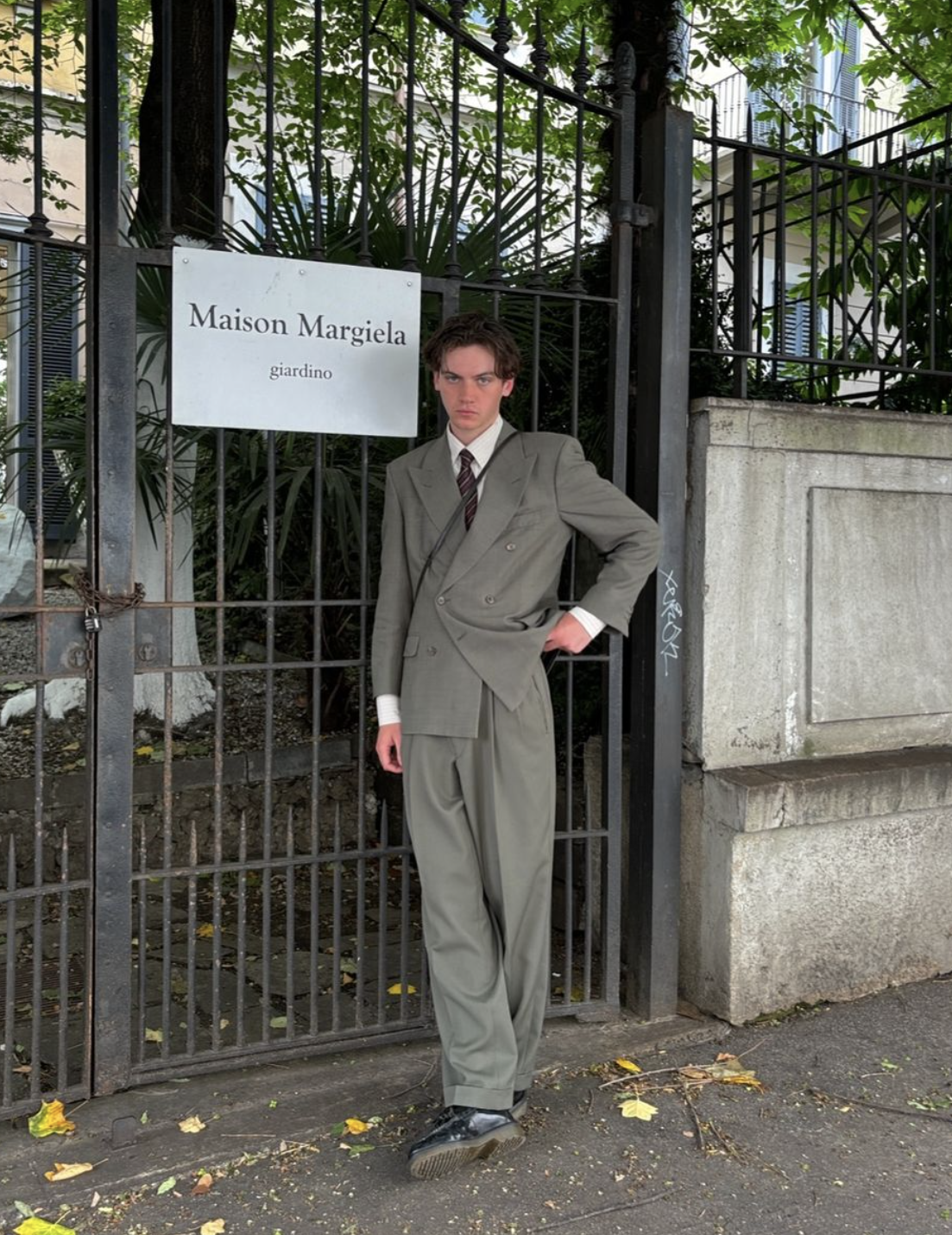 일부러-할아버지처럼-옷입는-걸로-유명해진-2001년생-2-이미지