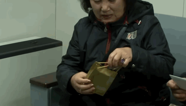 [다큐-3일]-어린-시절-돌봐-준-위탁-어머니와-재회한-해외-입양인들-4-이미지