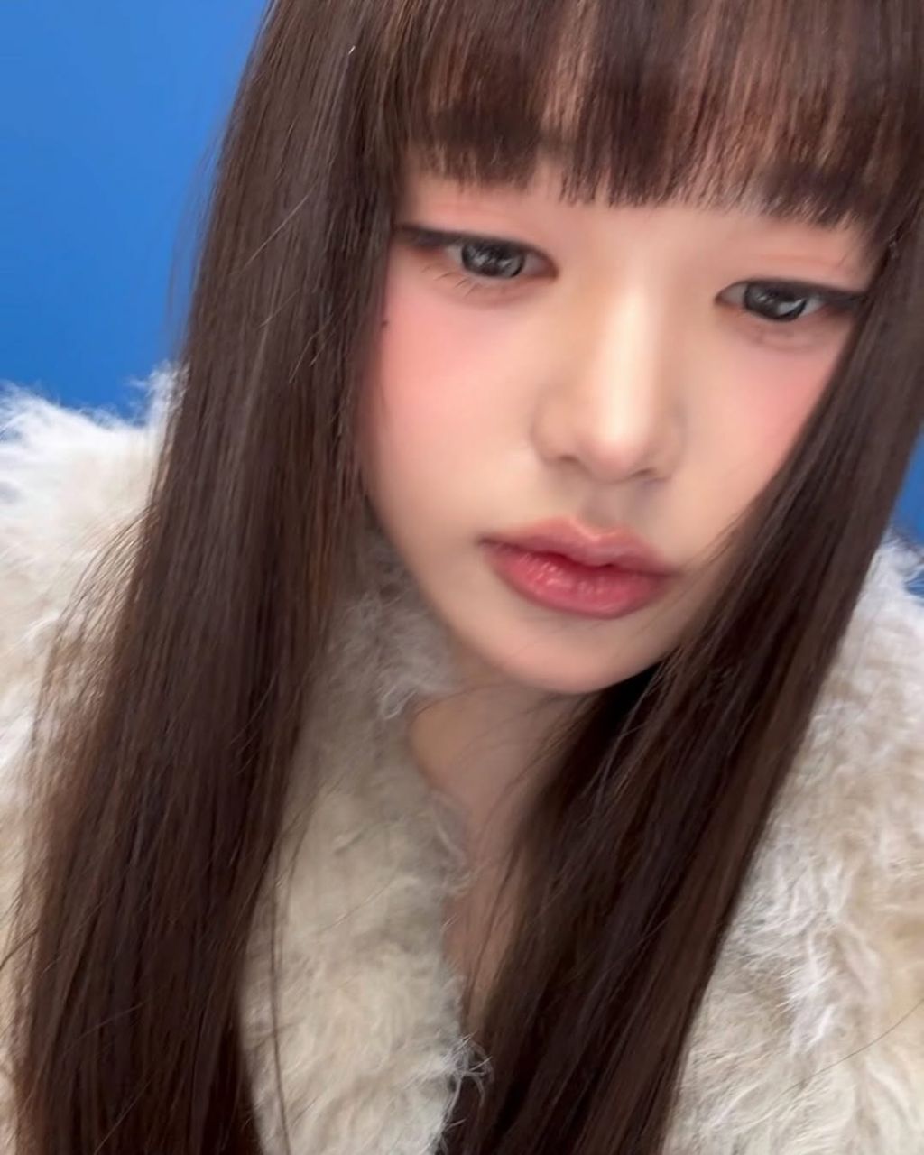 오늘자-아이브-장원영-인스타-18-이미지