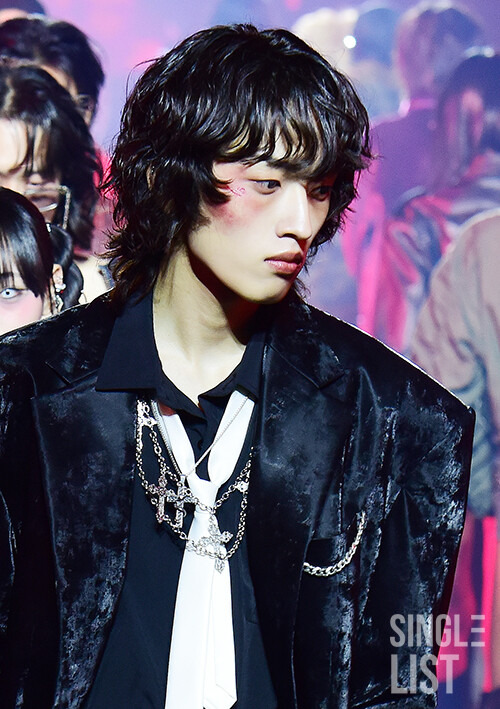 오늘자-서울패션위크에서-모델로-런웨이에-선-키-190cm-남돌-4-이미지