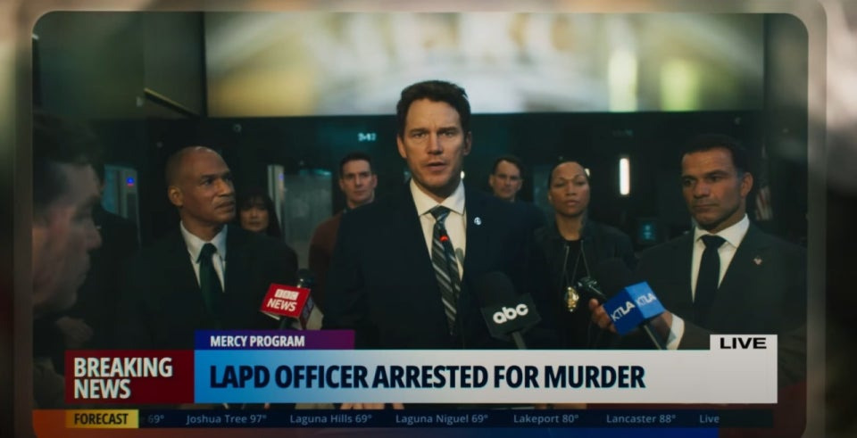 영화-노머시-90분(2026)-크리스프랫-주연,-자신이-만든-AI-판사-앞에서-무죄를-입증해야한다-16-이미지