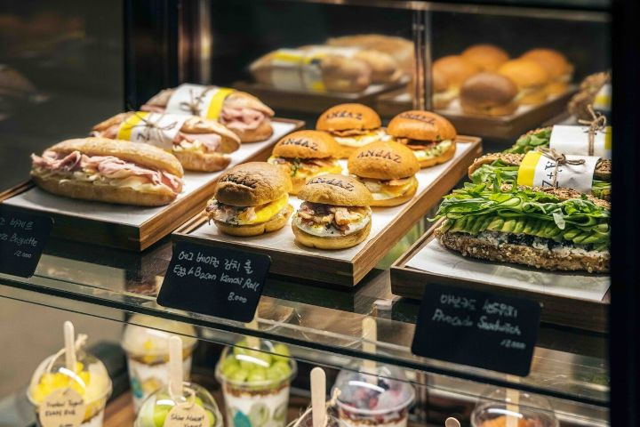 서양인:-빵에-김치들어간다고-생각해봐!-한국인-:-🤤-4-이미지