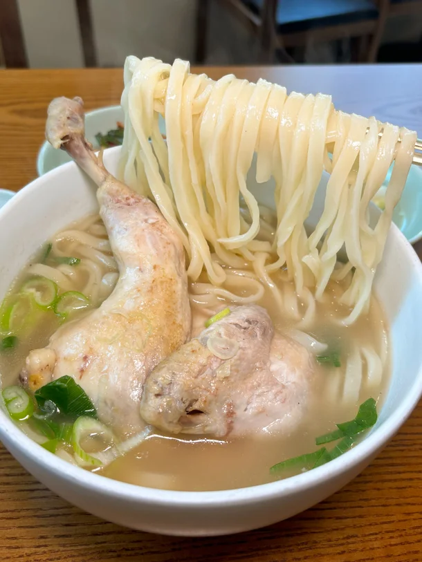 타커뮤에서-화제가-된-칼국수의-고트,-칼국수의-신,-칼국수의-최고존엄-고르기.jpgif-10-이미지