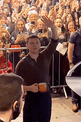 영국인들-시도때도없이-무조건-머그컵에-차마시는거-신기함-15-이미지