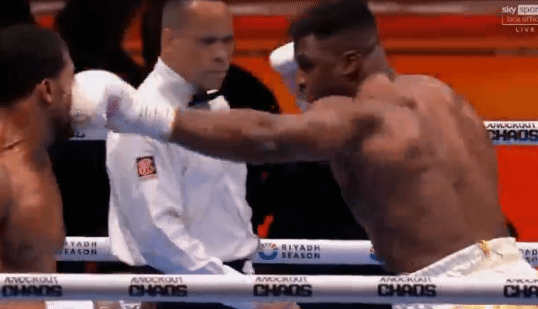 조슈아-은가누-피지컬-3-이미지