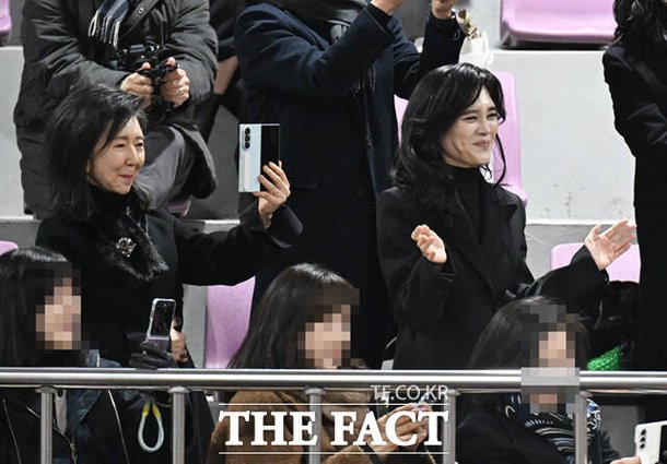 아들-졸업식-참석한-이부진-8-이미지