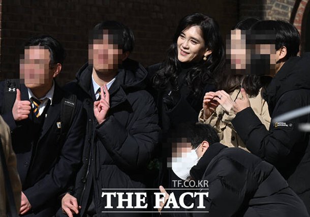 아들-졸업식-참석한-이부진-11-이미지