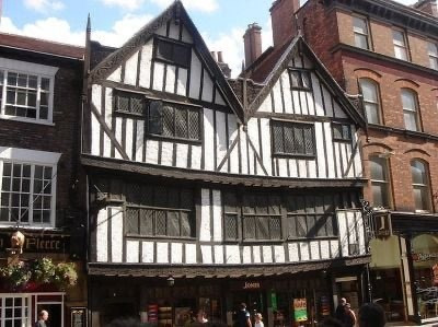 유럽에서-잘-보존된-중세의-거리-`쉠블스`-6-이미지