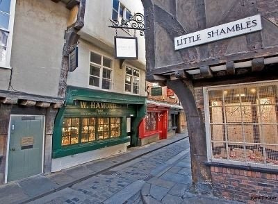 유럽에서-잘-보존된-중세의-거리-`쉠블스`-5-이미지