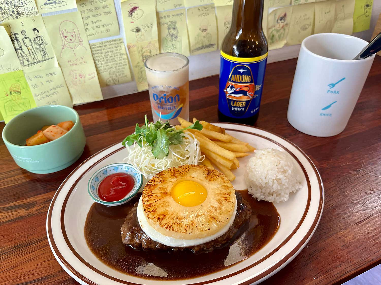 함박스테이크-위에-계란후라이랑-파인애플-올려주는-함박집-0-이미지