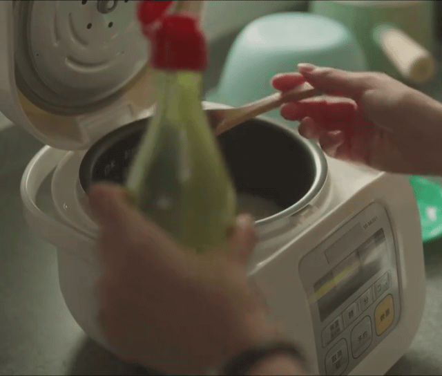 일본-드라마에-나온-한국-김밥.gif-0-이미지