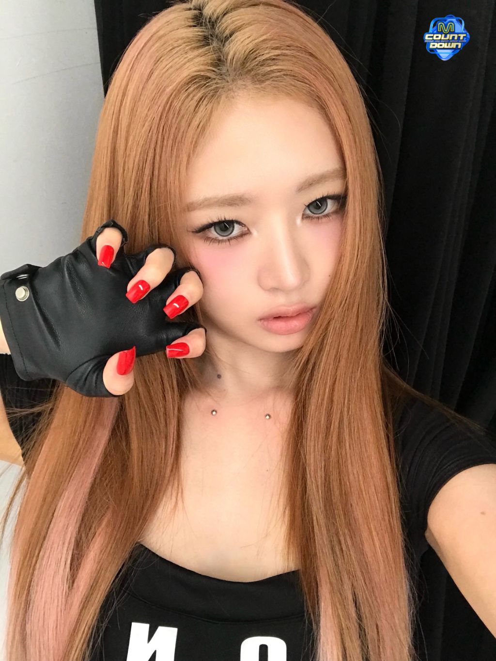 오늘자-엠카운트다운으로-컴백하는-아이브-멤버들-셀카-5-이미지