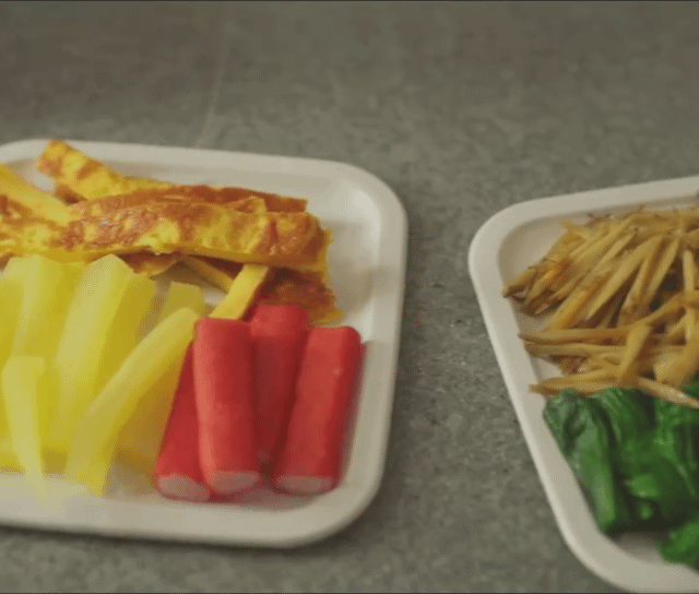 일본-드라마에-나온-한국-김밥.gif-1-이미지