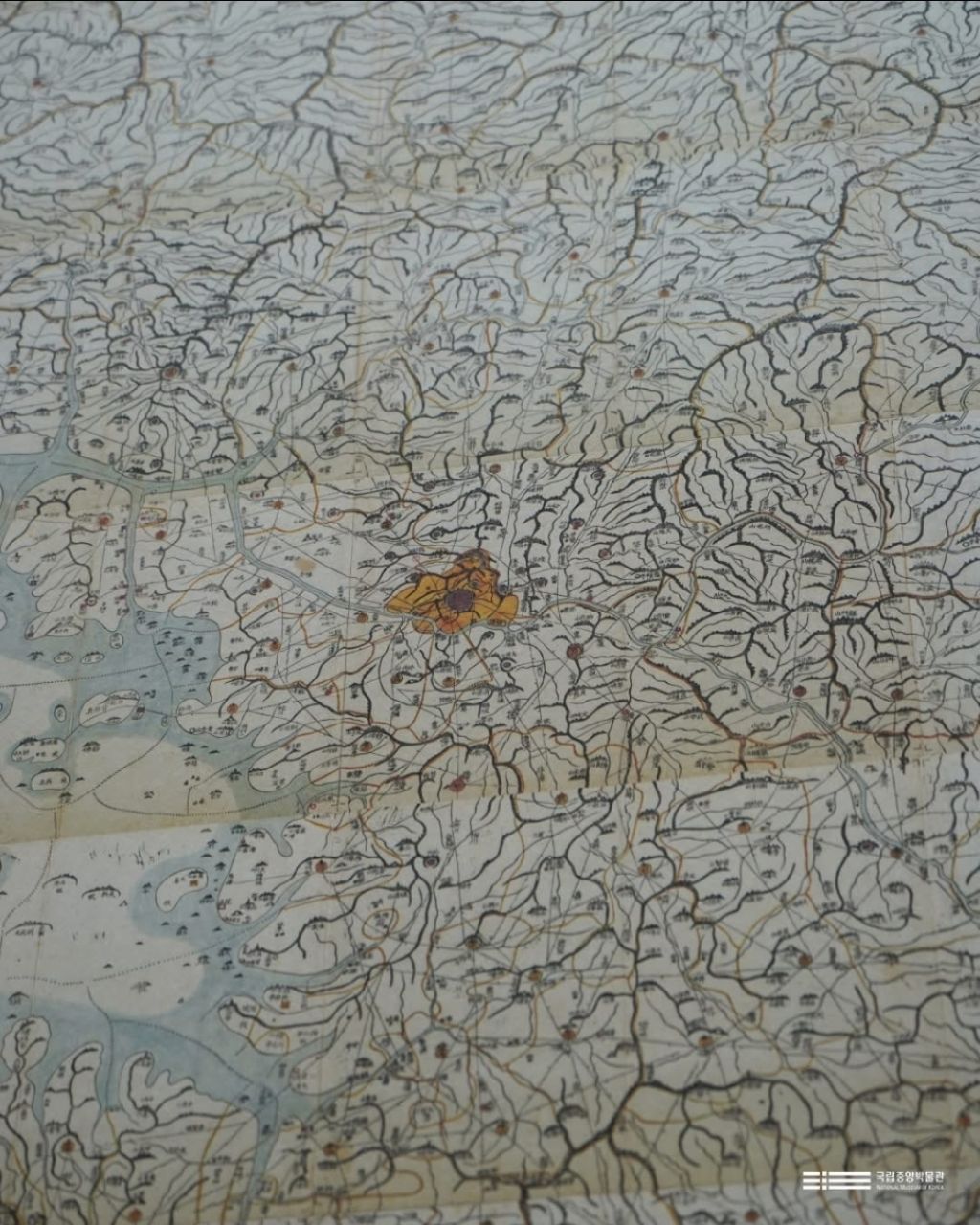 실제-크기로-복원된-대동여지도-2-이미지