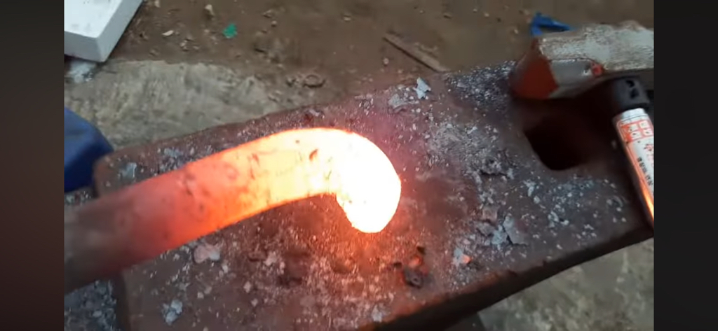 '비둘기야-먹자'-레저렉션-출시-1-이미지