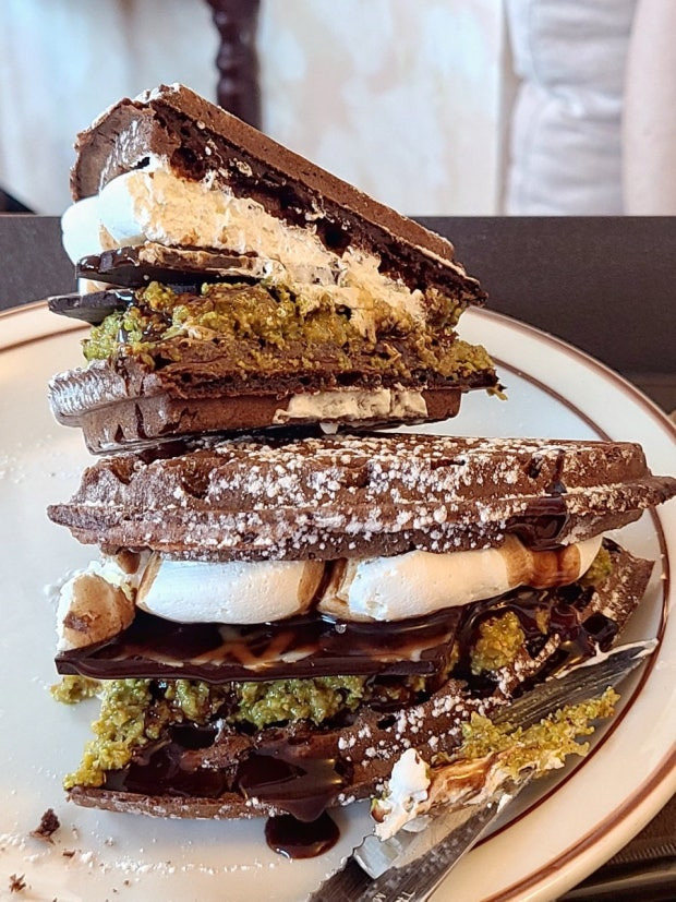 먹짱-한국인들의-두바이-디저트-근황.jpg(최종)-52-이미지