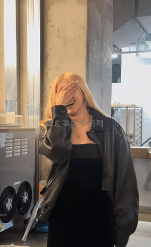 생일-축하-받는-로제-2-이미지