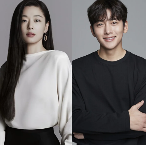 로코드라마-찍는-탑스타,구미호-역할-전지현-X-무당,박물관-관장-역할-지창욱-0-이미지